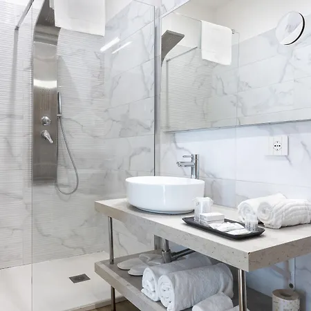 Dimora Duomo Pensión Nápoles