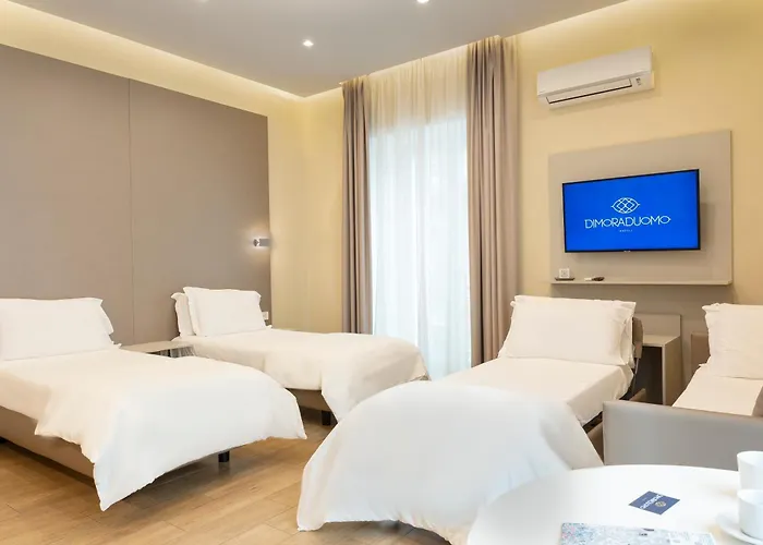 Dimora Duomo Pensión Nápoles