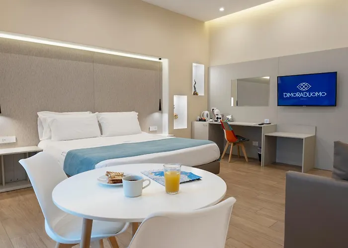 Dimora Duomo Pensión Nápoles