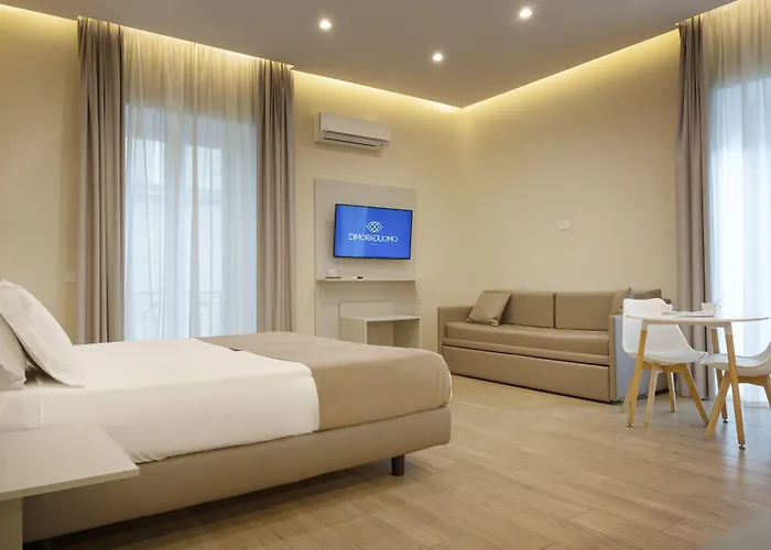 Dimora Duomo Pensión Nápoles