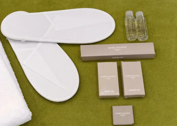 Dimora Duomo Pensión Nápoles