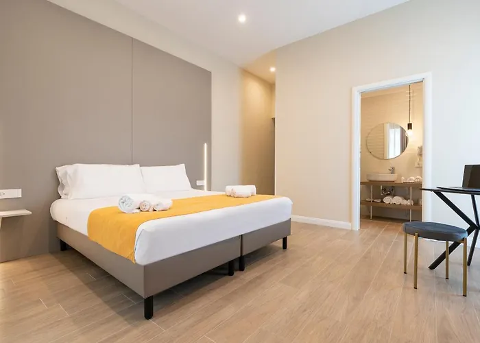 Dimora Duomo بيت ضيافة نابولي